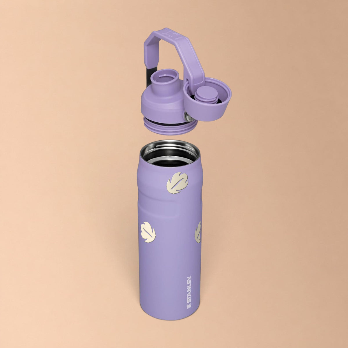 Garrafa Térmica Stanley Aerolight Fast Flow 710ml Folhas Creme Lavender, com a tampa aberta