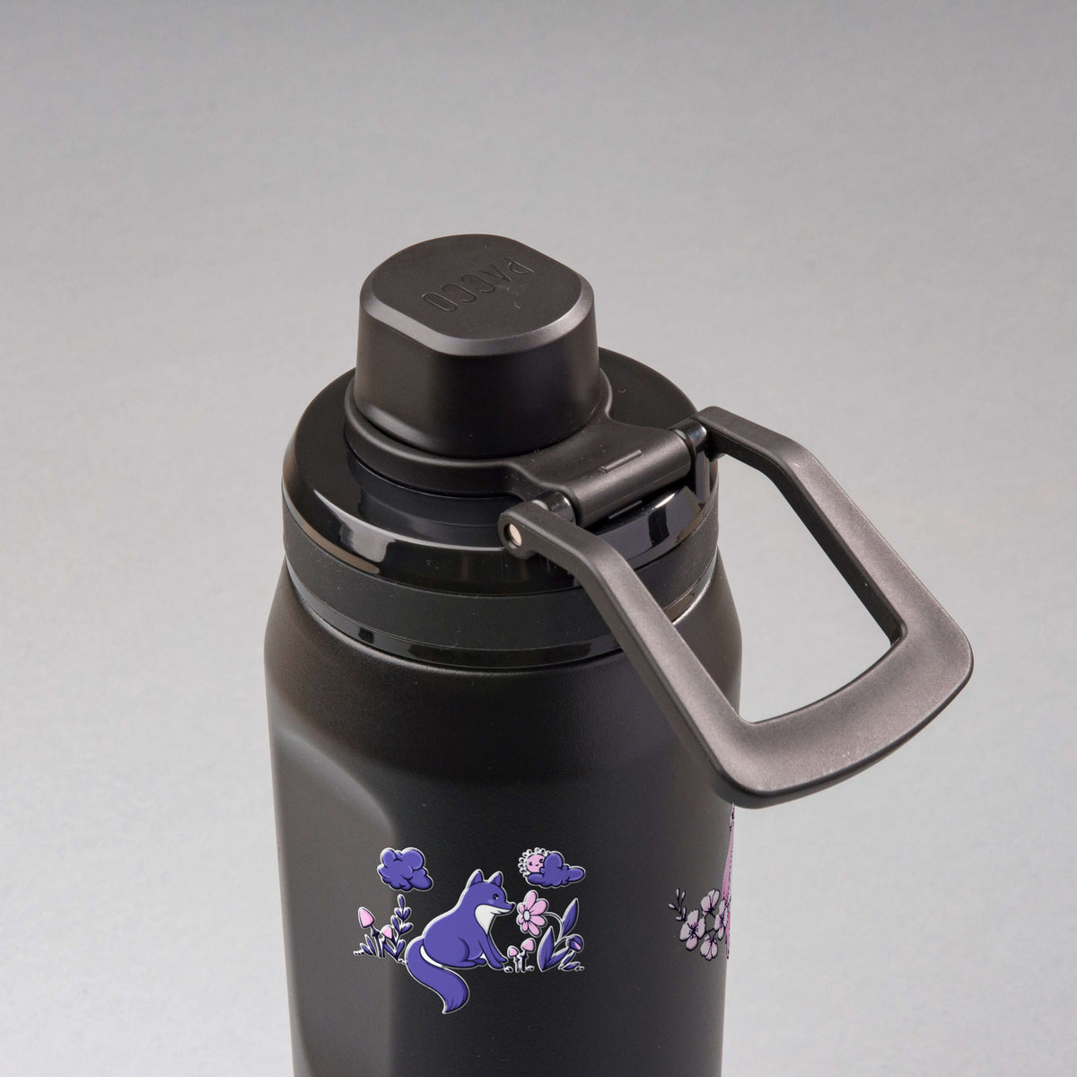Garrafa Térmica PACCO Vyta 650ml Natureza Lilás Preta, vista de cima com a alça de lado