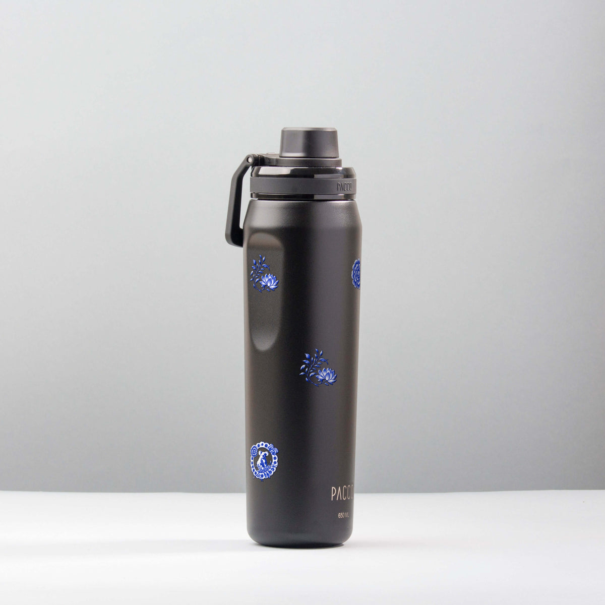 Garrafa Térmica PACCO Vyta 650ml Porcelana de Coalas Preta, foto de estúdio