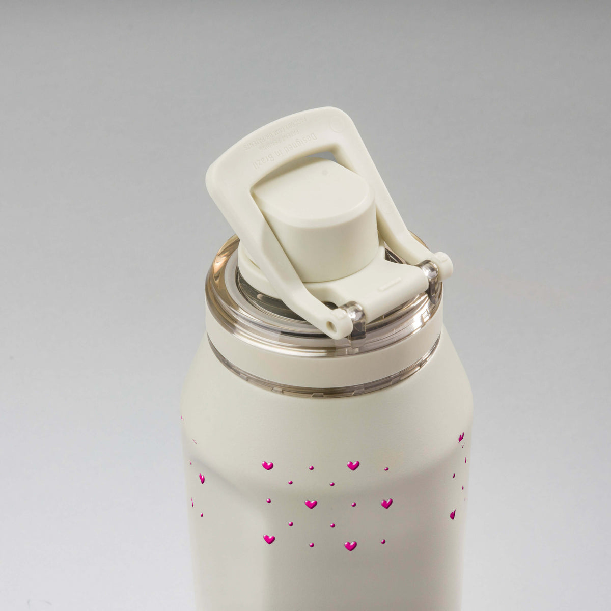 Garrafa Térmica PACCO Vyta 950ml Corações Rosa Creme, vista de cima com a alça levantada