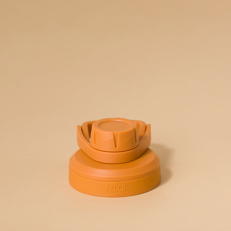 Tampa PACCO Stiff - Design arrojado em polipropileno com vedação de silicone para fechamento hermético e seguro.