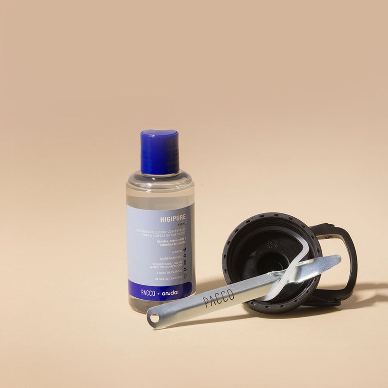 Higienizador Higipure 150ml com fórmula vegana e biodegradável, ideal para limpeza segura de garrafas e tampas PACCO.