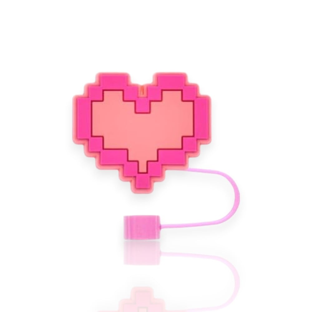 Protetor de Canudo Quencher - Pink Girl em formato de coração pixelado, ideal para copos Stanley e Owala, combinando higiene e estilo.