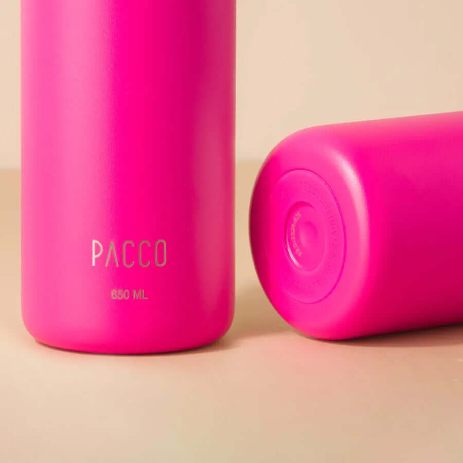Garrafa Térmica PACCO Hydrav2 650ml em cores vibrantes, ideal para manter bebidas quentes ou frias com estilo e eficiência.