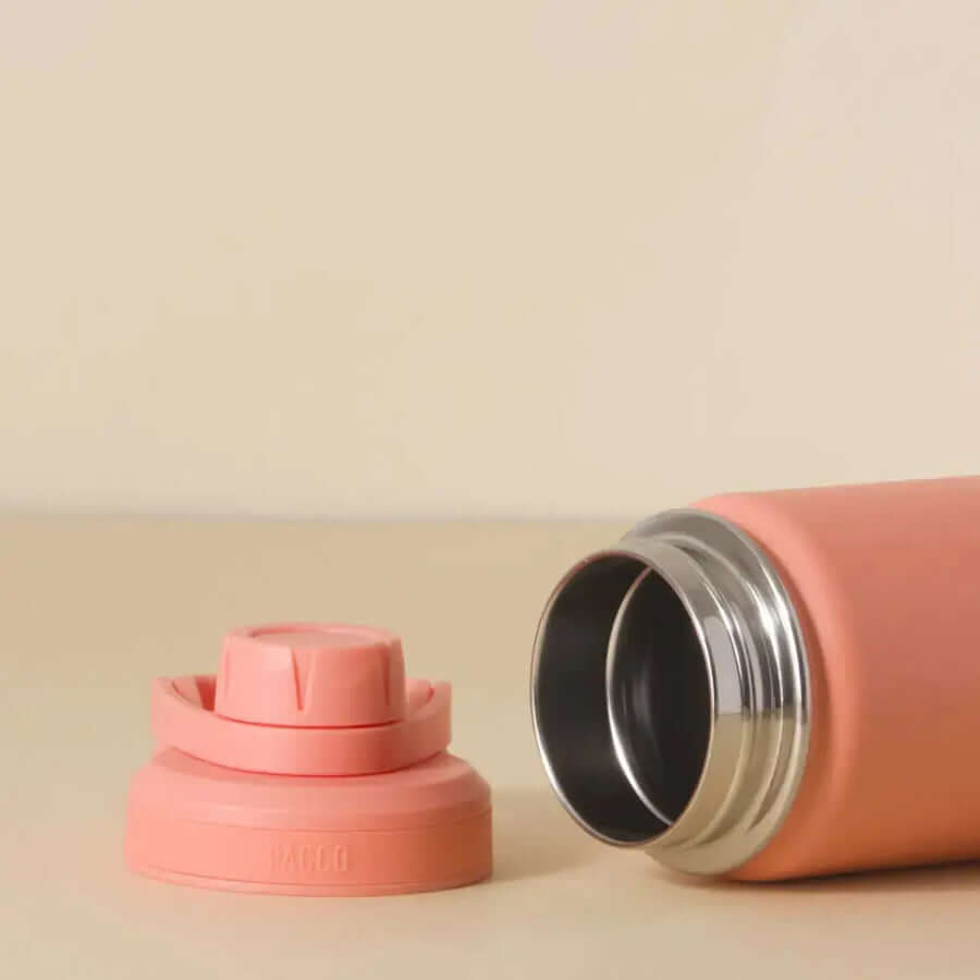 Garrafa Térmica PACCO Hydrav2 650ml em coral com tampa de aço inoxidável, ideal para bebidas frias e quentes.
