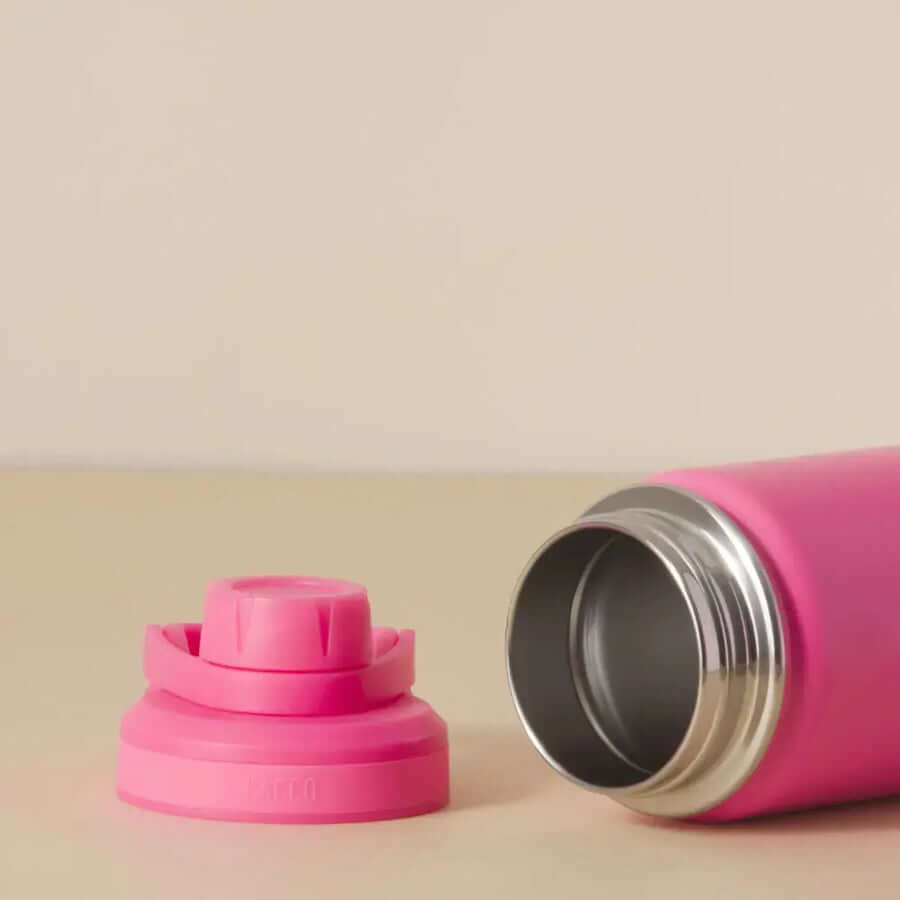 Detalhe da Garrafa Térmica PACCO Hydrav2 650ml rosa com tampa destacada, ideal para bebidas quentes e frias.