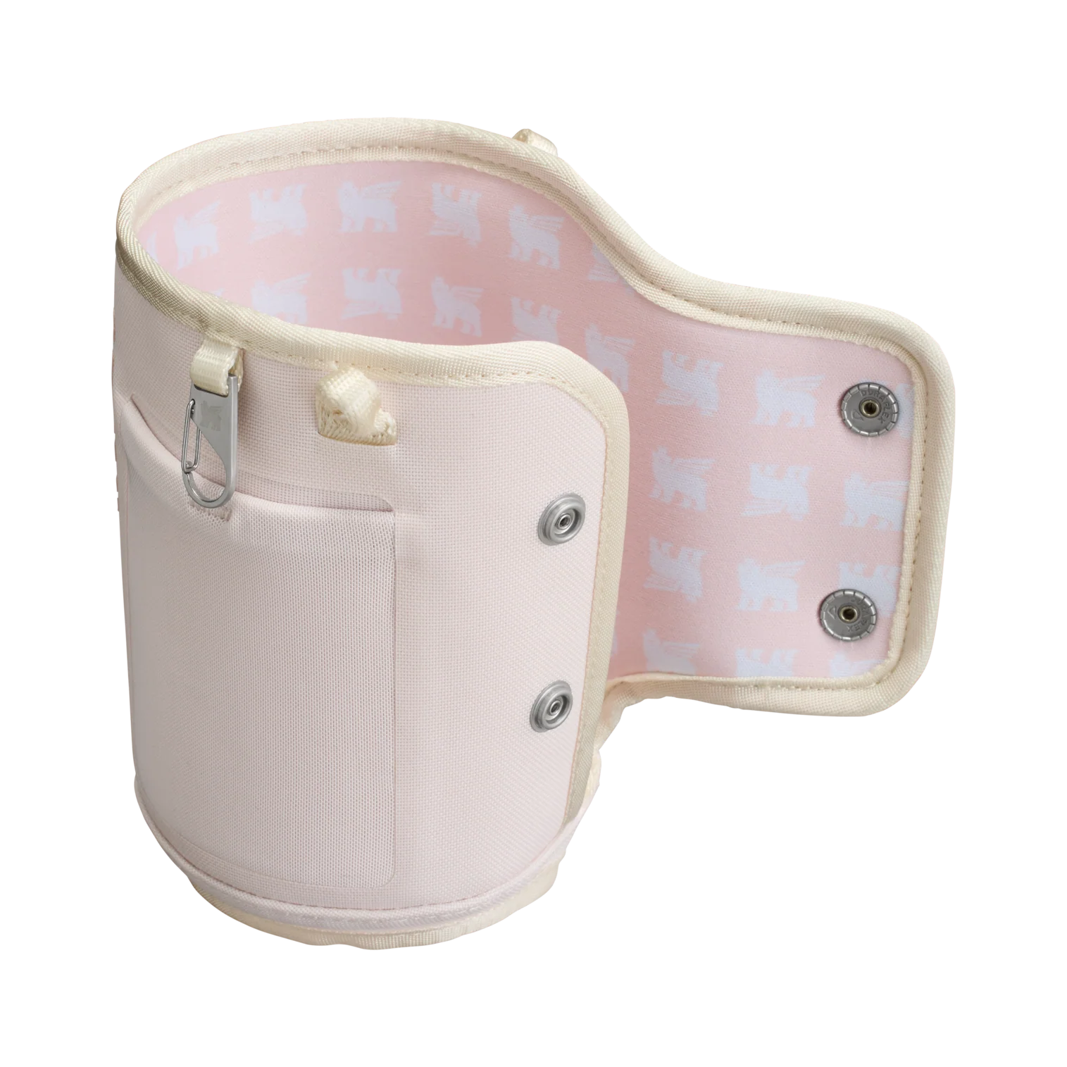 Bolsa para Copo Quencher Stanley - Carry All 1,18L em poliéster reciclado, com padrão interno de urso alado e fecho de botões duplos.