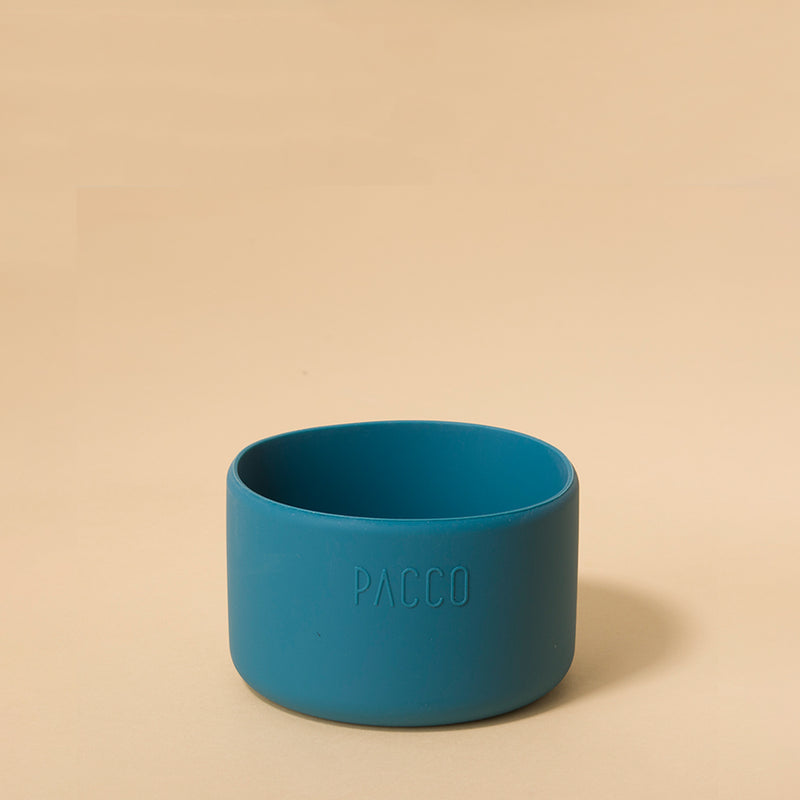 Capa de Silicone PACCO Hydra Base Grande azul para proteção de garrafas, estilo e encaixe preciso com silicone sustentável.
