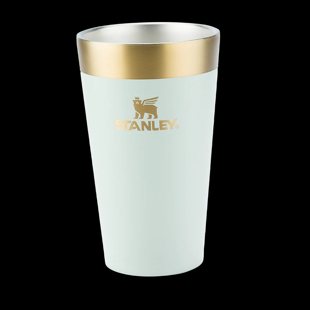 Copo Térmico de Cerveja Stanley - 473ml com isolamento a vácuo, mantém bebidas geladas por 4 horas, design moderno e sem condensação.