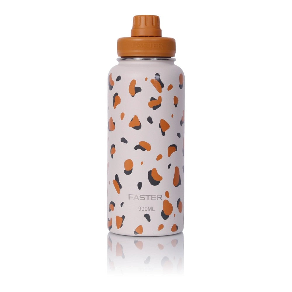 Garrafa Térmica Faster - 900ml com design compacto e estampas modernas, ideal para manter bebidas quentes por 12h e frias por 24h.
