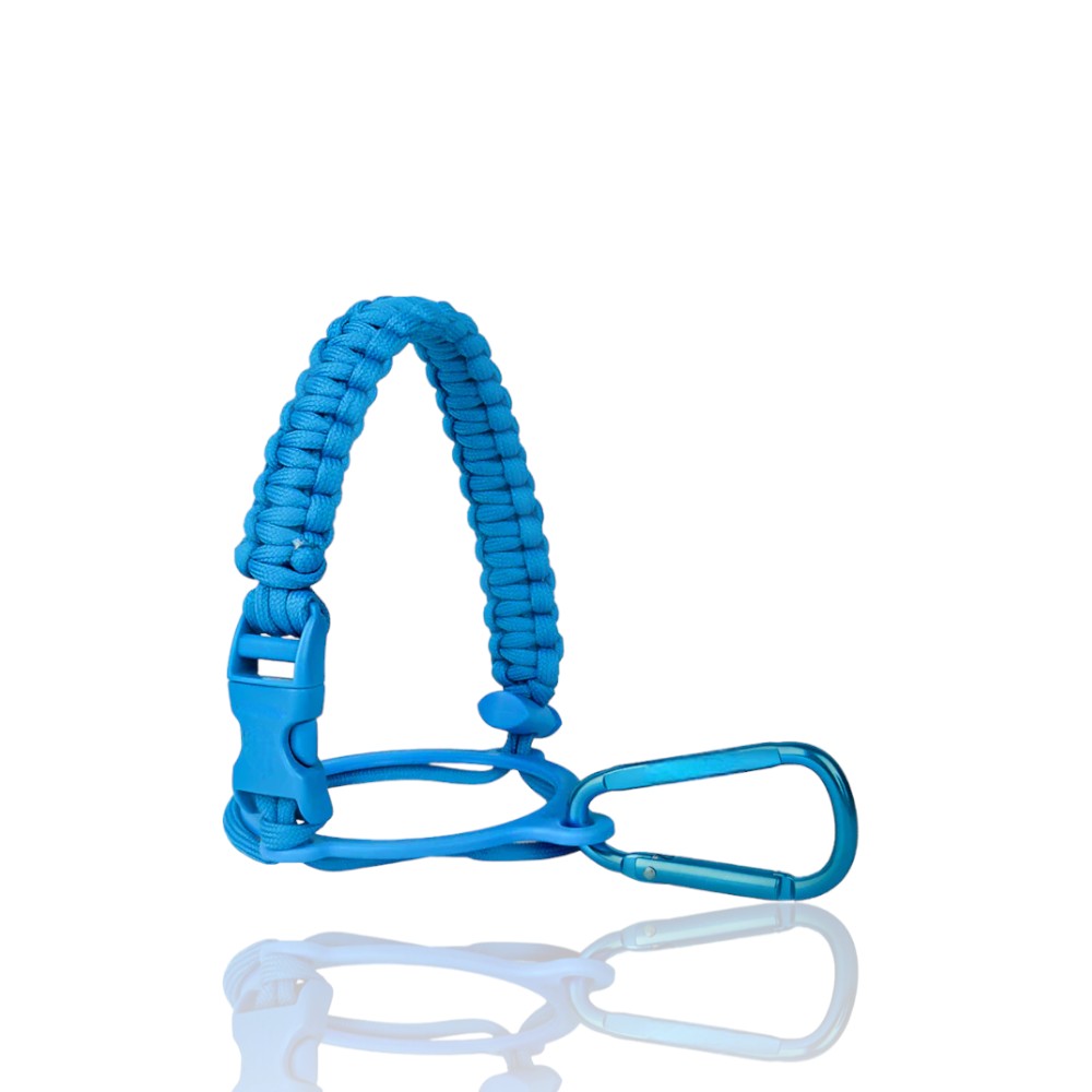 Alça de Mão Paracord azul para garrafas térmicas, destacando conforto e praticidade.