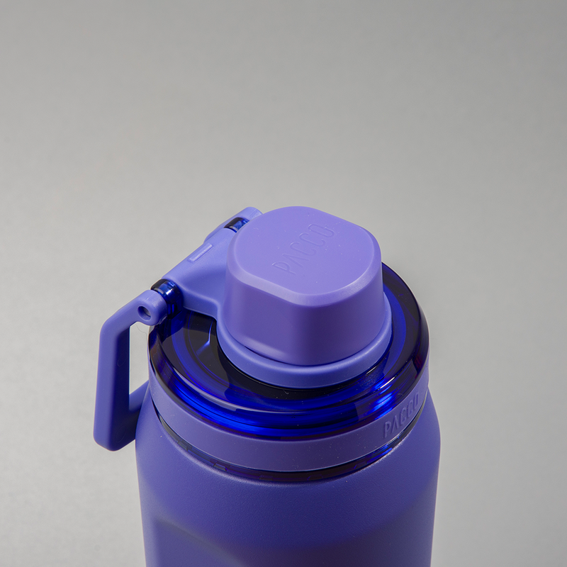 Tampa PACCO Flow em cor lilás ideal para bebidas quentes ou frias, oferecendo praticidade e segurança no uso diário.