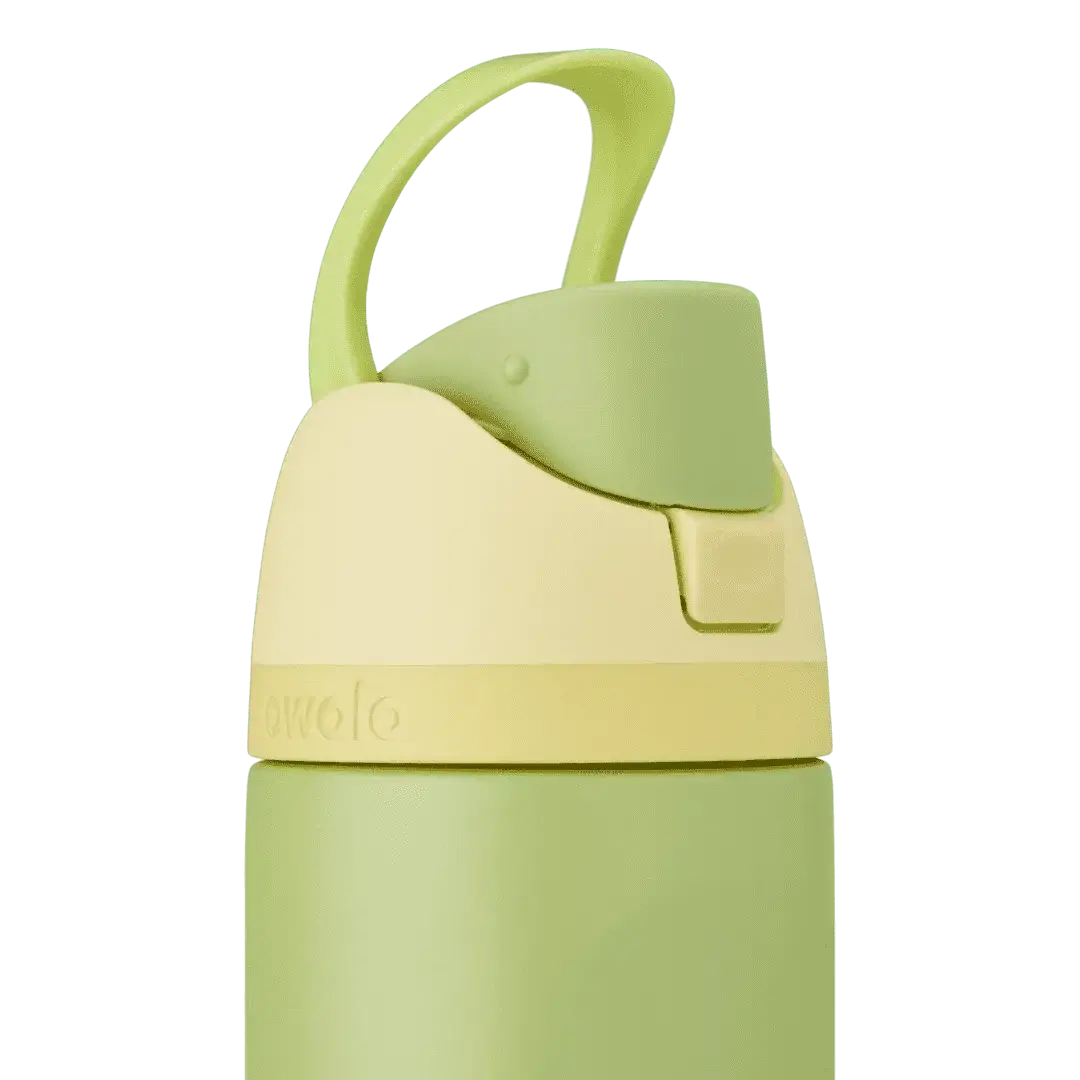 Garrafa Térmica Owala FreeSip - 710ml | 24oz com design inteligente e bico patenteado para hidratação moderna e prática.