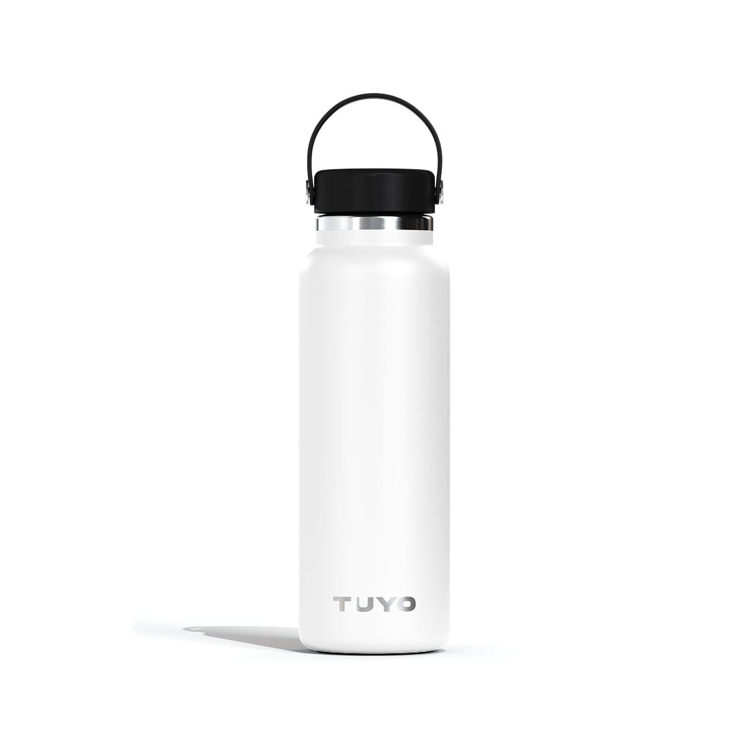 Garrafa Térmica Tuyo 1200 ml Branca, vista frontal com tampa fechada