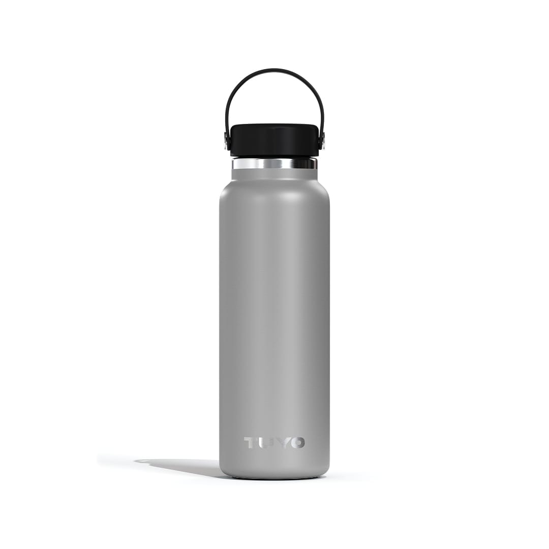 Garrafa Térmica Tuyo 1200 ml Grafite, vista frontal com tampa fechada