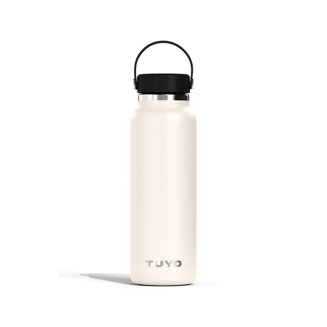 Garrafa Térmica Tuyo 1200 ml Off White, vista frontal com tampa fechada
