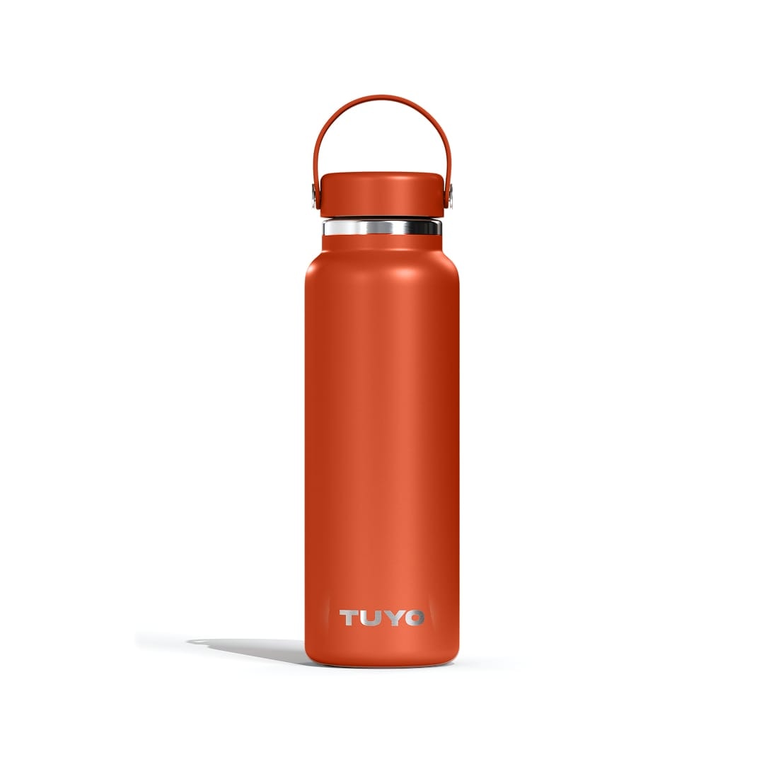 Garrafa Térmica Tuyo 1200 ml Terracota, vista frontal com tampa fechada
