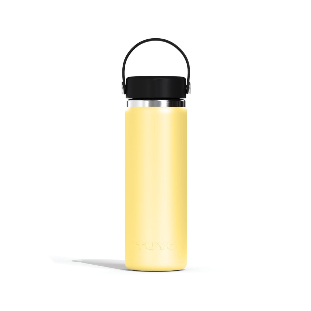 Garrafa Térmica Tuyo 600 ml Amarelo Manteiga, vista frontal com tampa fechada, foto 57 de 87