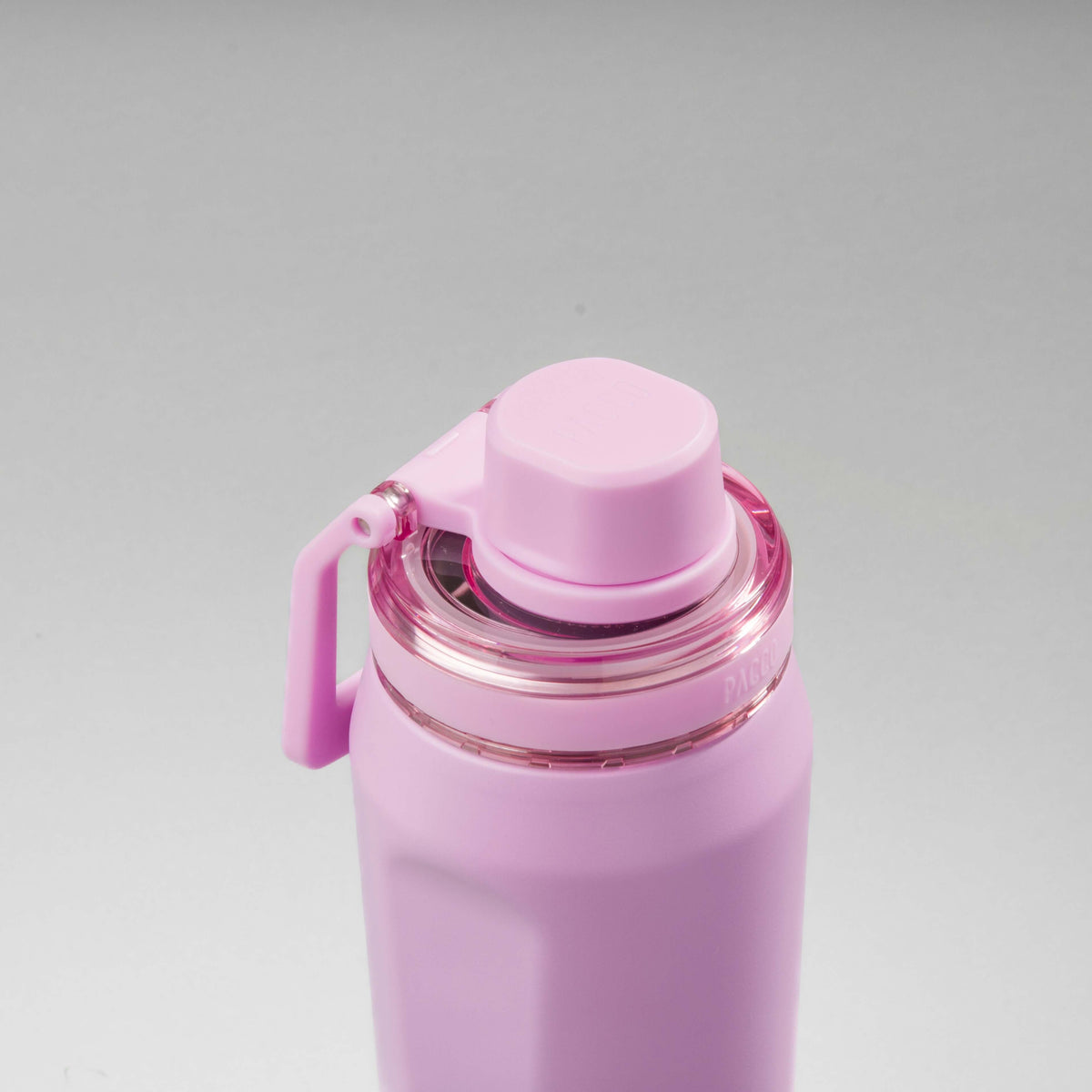 Garrafa Térmica PACCO Vyta 650ml rosa com tampa segura e acabamento refinado em aço inox, oferece alta conservação térmica.