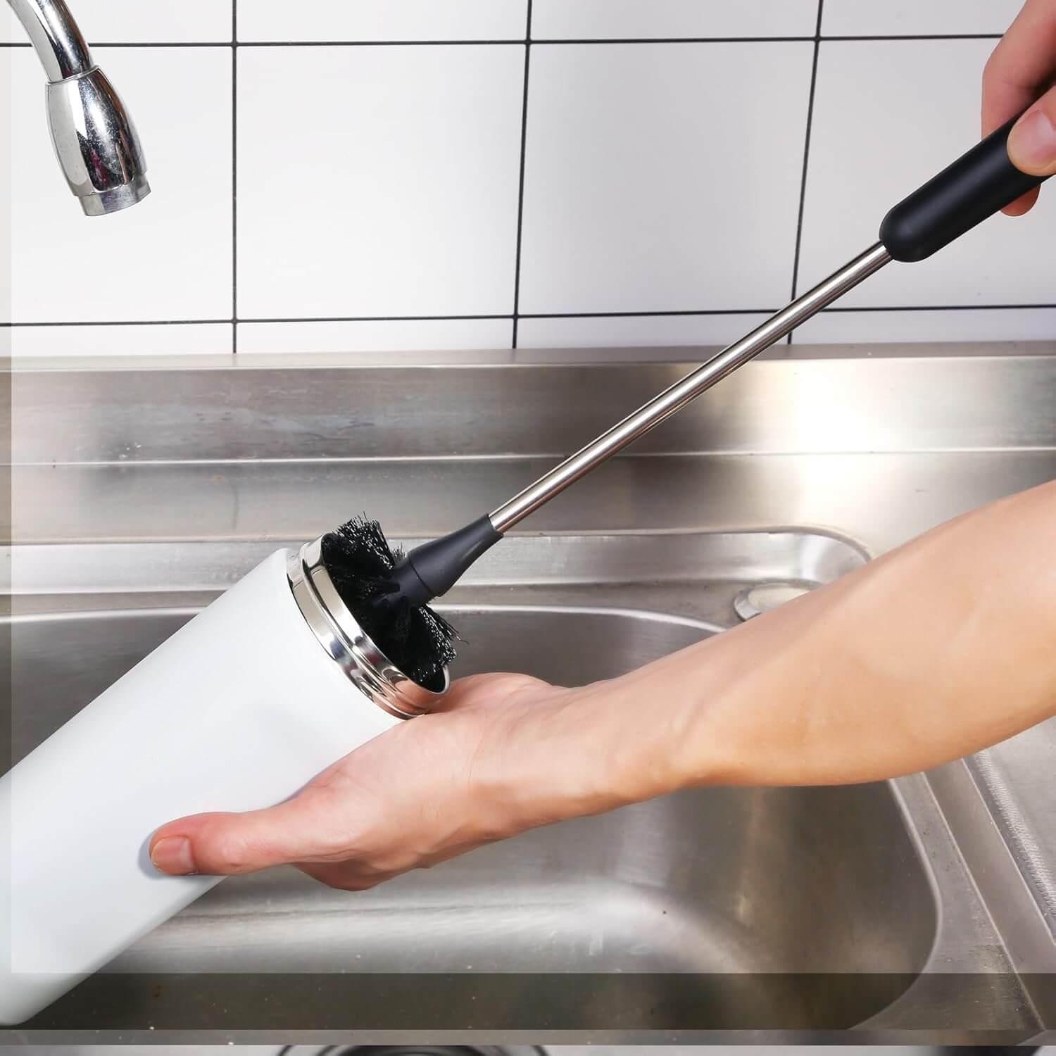 Kit de Escovas para Limpeza de Garrafas, Canudos e Tampas usado em garrafa no lavatório