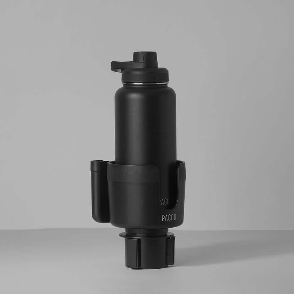 Multiholder - Suporte de Garrafa para Carro com garrafa em suporte ajustável, design inteligente para organização no porta-copos do carro.