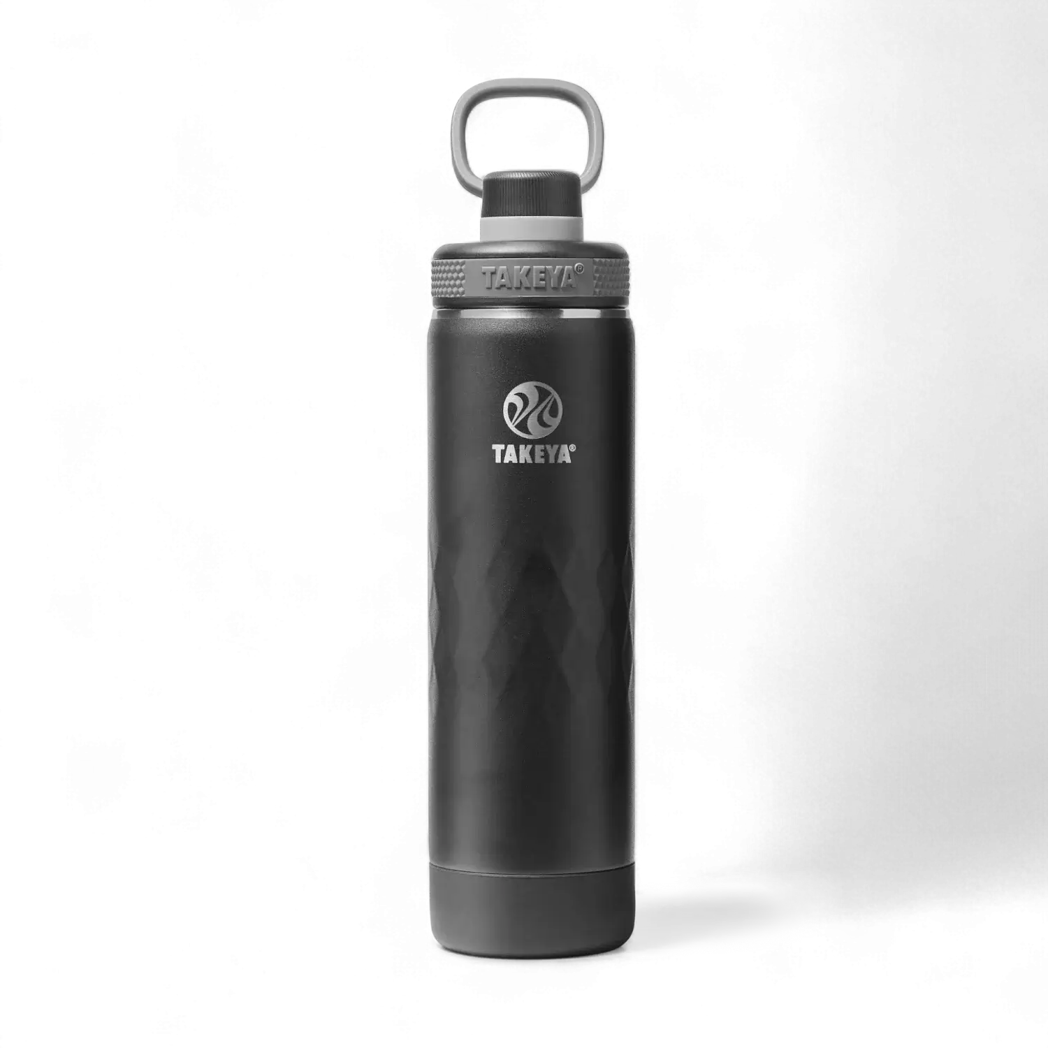 Garrafa Térmica Takeya 650ml Spout Lid Sport preta, mantém bebida quente por 14h e fria por 36h, ideal para atividades ao ar livre.