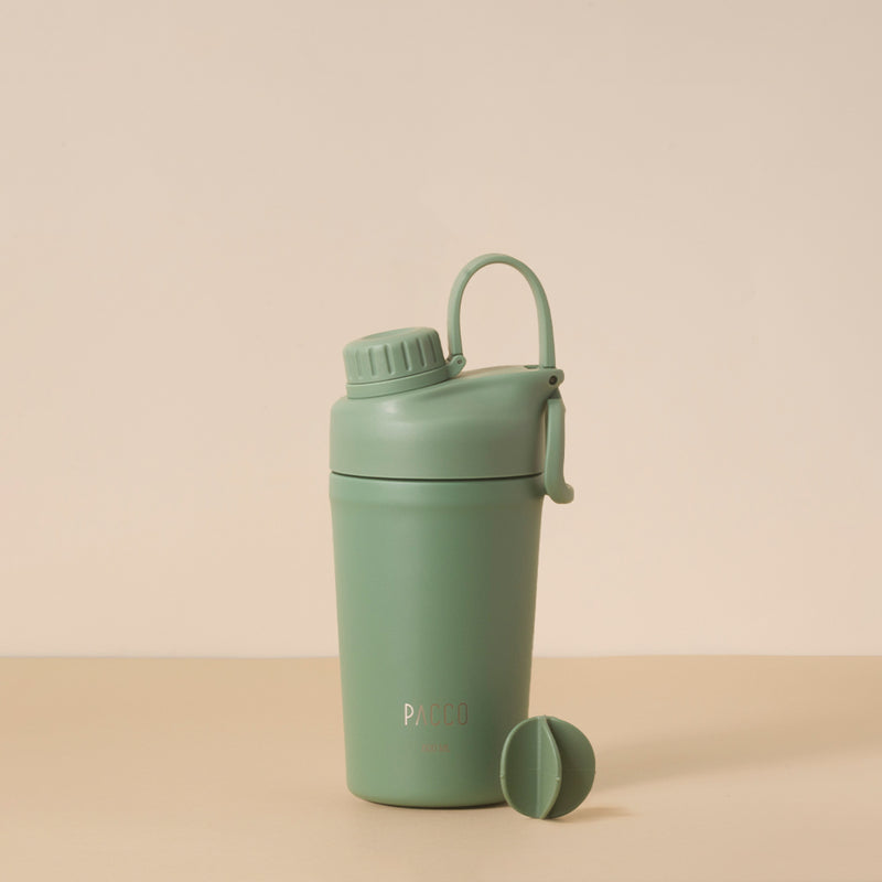 Copo Térmico PACCO Shaker 600ml verde com design moderno e tecnologia de isolamento térmico, ideal para viagens e academias.
