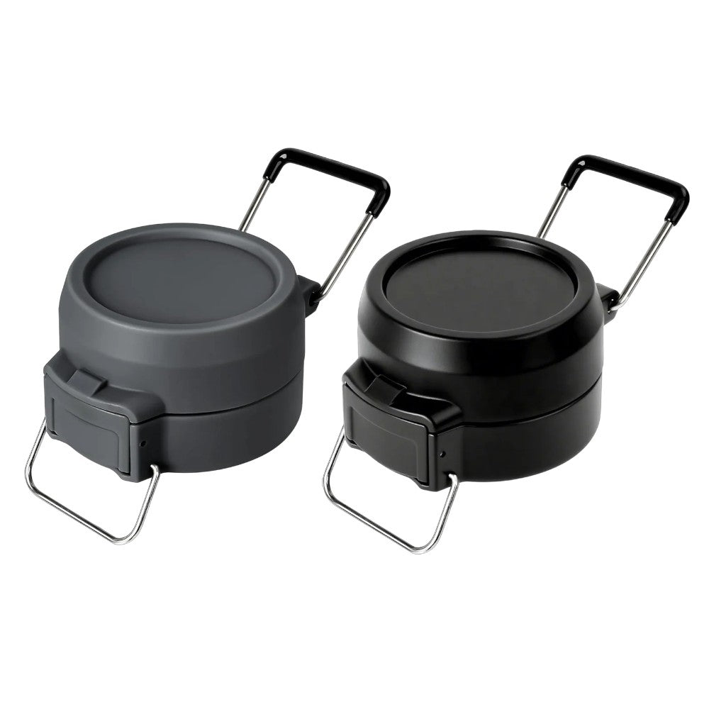 Tampa para Garrafa Quick Flip em cinza e preto, ideal para manter sua garrafa funcional e compatível com garrafas de alta qualidade.