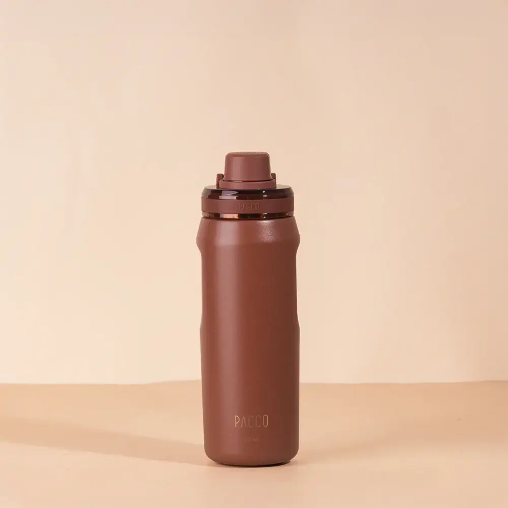 Garrafa Térmica PACCO Vyta 500ml em aço inox, design compacto marrom, isolamento térmico de parede dupla.