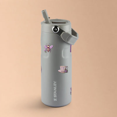 Garrafa Térmica Stanley Aerolight Flip Straw 473ml Lavanda Botânica Ash, com a tampa aberta