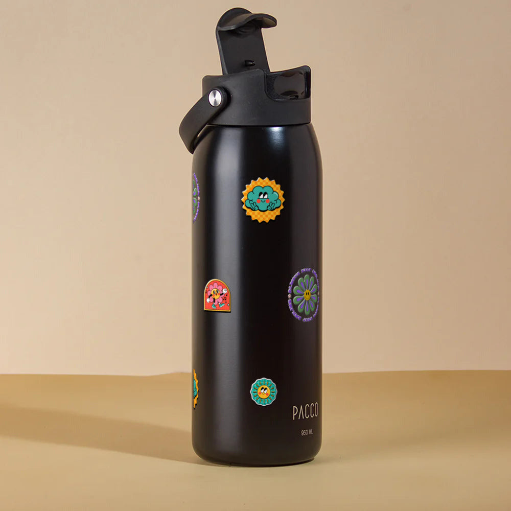 Garrafa Térmica PACCO Easy 950ml Retrô Good Vibes Preto, com a tampa aberta