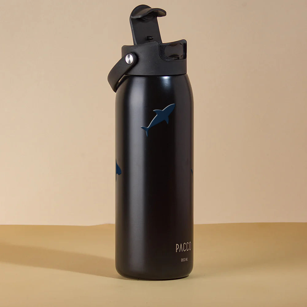 Garrafa Térmica PACCO Easy 950ml Tubarões Preto, com a tampa aberta