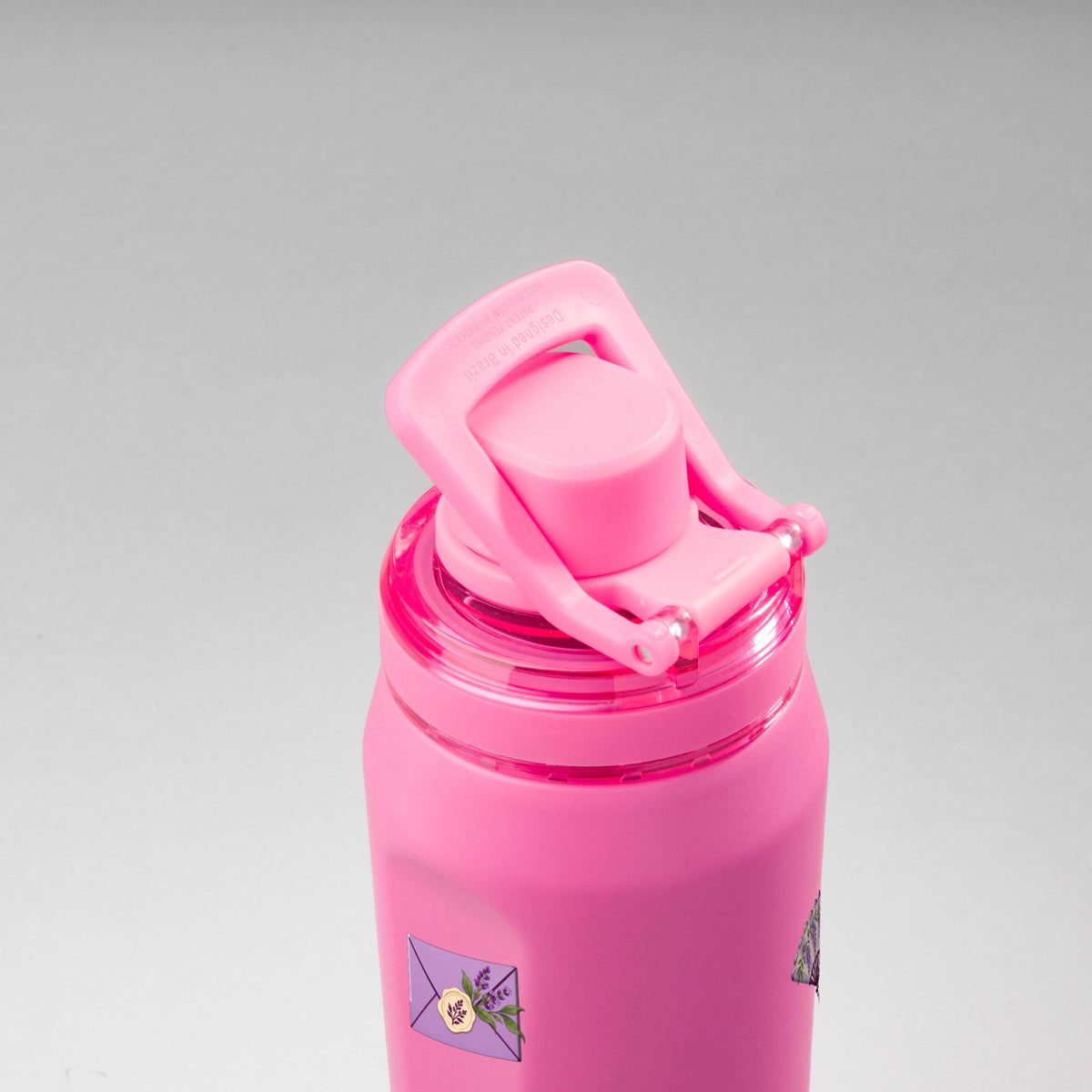 Garrafa Térmica PACCO Vyta 650ml Lavanda Botânica Chiclete, vista de cima com a alça levantada
