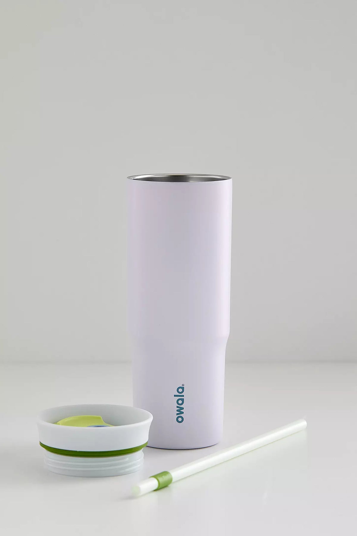 Copo Tumbler Térmico Owala - 710ml | 24oz com design inteligente e isolamento a vácuo, ideal para manter bebidas na temperatura por horas.