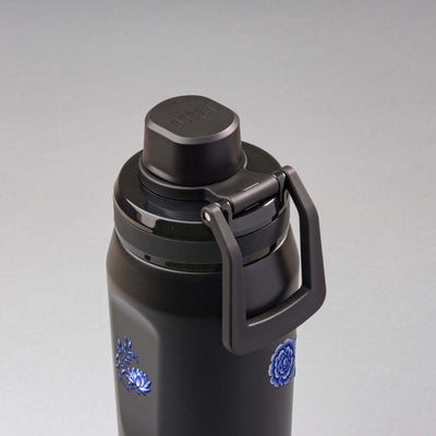 Garrafa Térmica PACCO Vyta 650ml Porcelana de Coalas Preta, vista de cima com a alça na frente