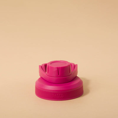 Tampa PACCO Stiff em polipropileno rosa com vedação em silicone para vedação hermética e transporte seguro sem vazamentos.