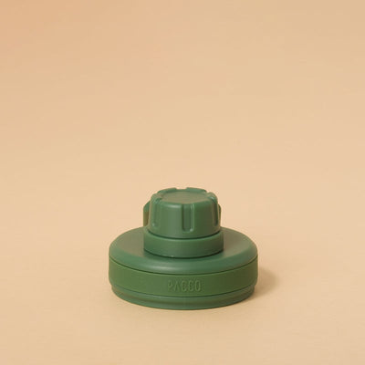 Tampa PACCO Original - Tampa verde com design moderno, durável e leve para garrafas, garantindo praticidade e segurança no transporte.