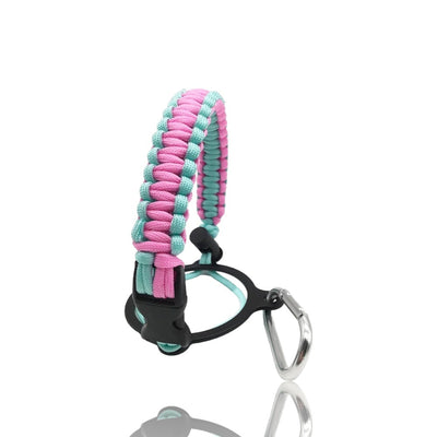 Alça de Mão - Bicolor em rosa e azul, com design acolchoado ergonômico para transporte confortável e ajuste personalizado.