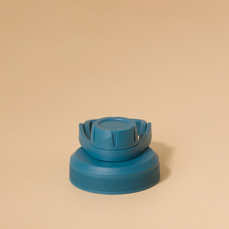 Tampa PACCO Stiff em polipropileno, vedação de silicone para transporte seguro e prático, sem risco de vazamentos.