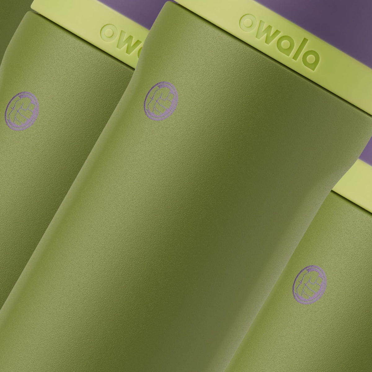 Garrafa Owala FreeSip 710ml/24oz na cor Hulk