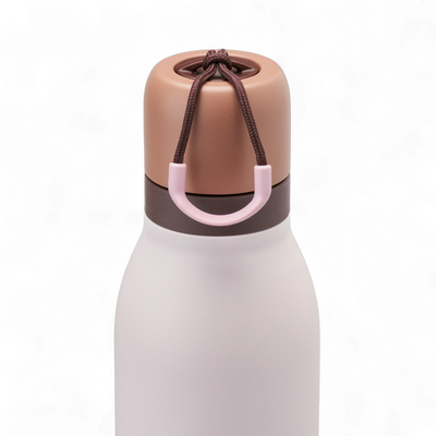 Close-up da parte superior da Garrafa Térmica Owala Twist - 532ml | 18oz com design inteligente e bico FreeSip™ 2 em 1.