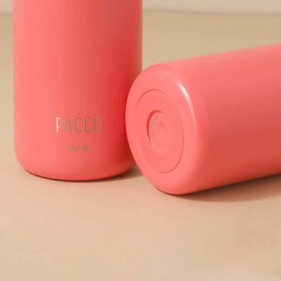 Garrafa Térmica PACCO Hydrav2 350ml rosa mostrando design compacto e elegante, ideal para manter bebidas quentes ou frias.