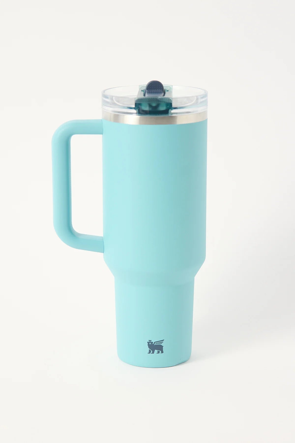 Copo Quencher Protour Stanley | 1,18L com design moderno e tecnologia avançada, ideal para hidratação diária. Cor azul com tampa Flip Straw ProTour.