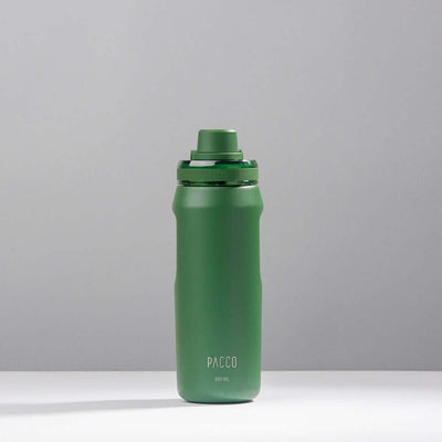 Garrafa Térmica PACCO Vyta 500ml verde, compacta e feita em aço inox, com isolamento a vácuo para manter bebidas quentes ou frias por horas.