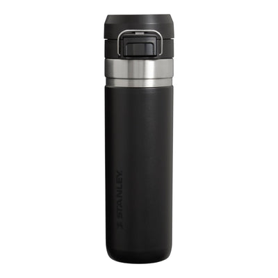 Garrafa Térmica Quick Flip Stanley - 710ml preta, isolamento a vácuo, bebidas frias por até 12 horas. Ideal para atividades ao ar livre.