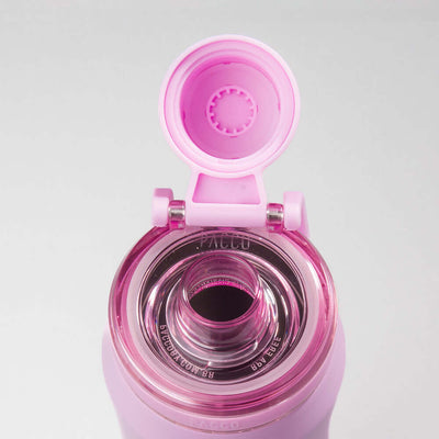 Detalhe da Garrafa Térmica PACCO Vyta 650ml rosa, mostrando a tampa aberta e o design do bocal.