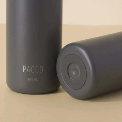 Garrafa Térmica PACCO Hydrav2 650ml com design sofisticado e isolamento a vácuo de parede dupla, ideal para bebidas frias e quentes.