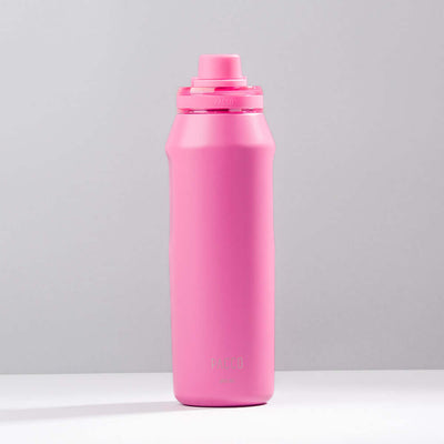 Garrafa Térmica PACCO Vyta 950ml em aço inox rosa, sofisticada e resistente, ideal para manter líquidos frios por 24h e quentes por 12h.