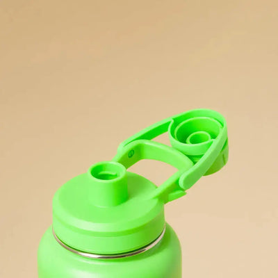 Garrafa Térmica PACCO Hydrav2 950ml com design moderno e tampa verde, ideal para manter bebidas frias ou quentes, sem condensação externa.