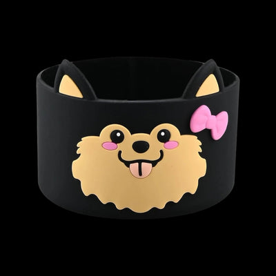 Capa de Silicone Médio - Variados 3D com design de cachorro e laço rosa, ideal para proteção e estilo de copos e garrafas.